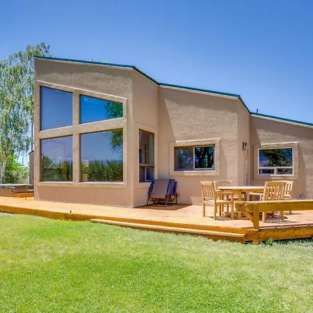 Mesa View House With Hot Tub Walk To Winery! Villa